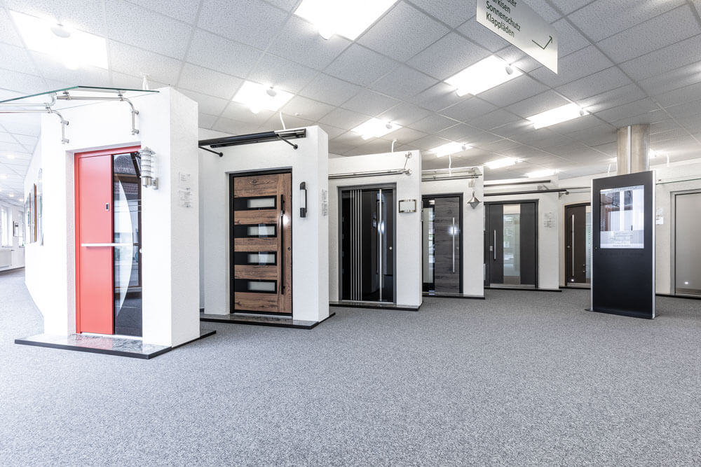 Ausstellungsraum für Inotherm Aluminium-Haustüren.