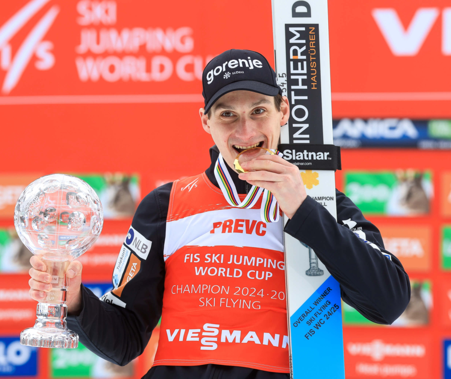 Domen Prevc 2025